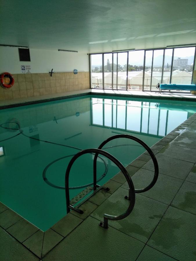 Hibernian Towers 807, Beach Road, Странд Екстериор снимка